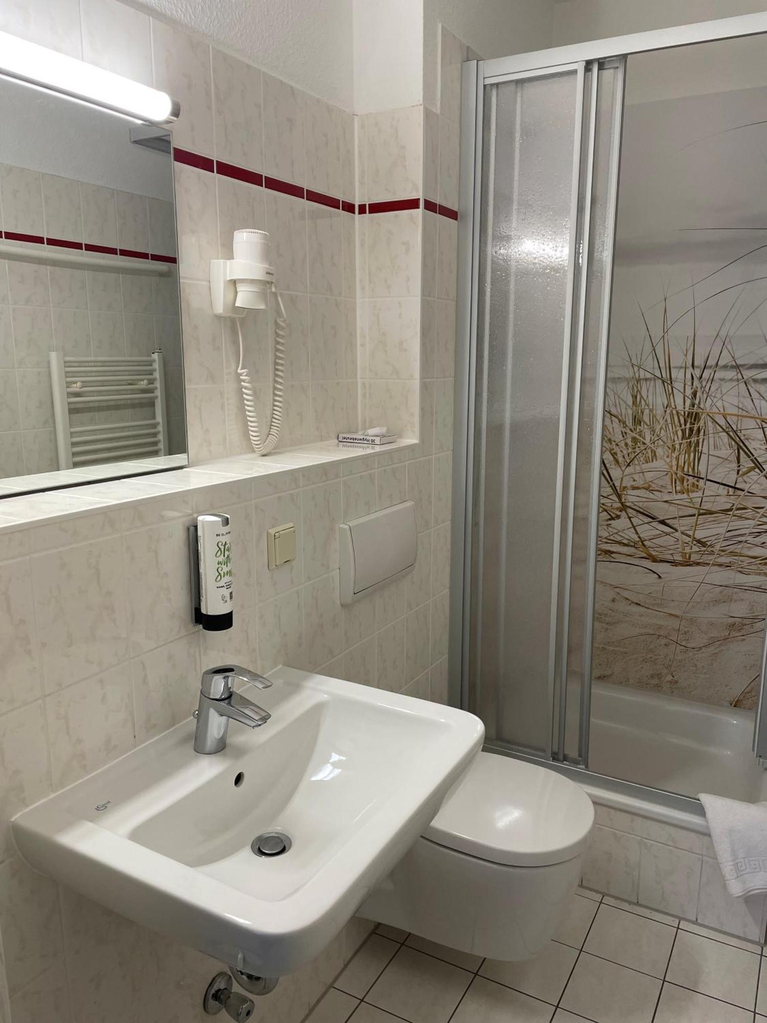 Hotel Am Rugard 베르겐 아우프 뤼겐 외부 사진