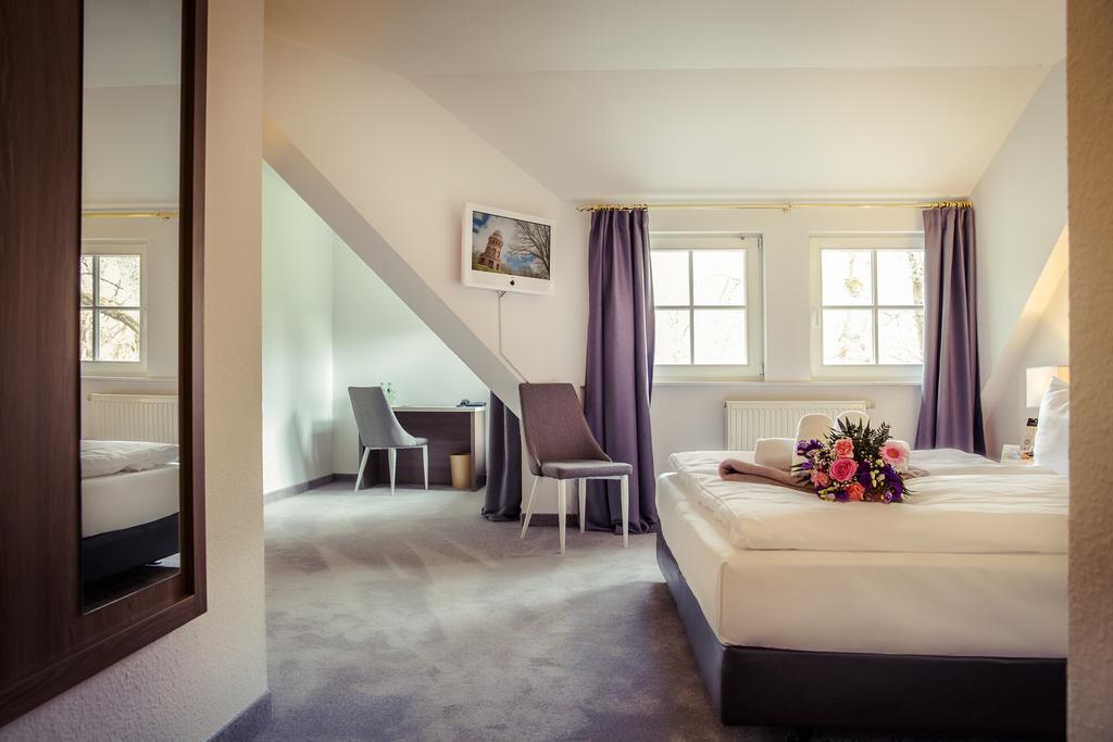Hotel Am Rugard 베르겐 아우프 뤼겐 외부 사진