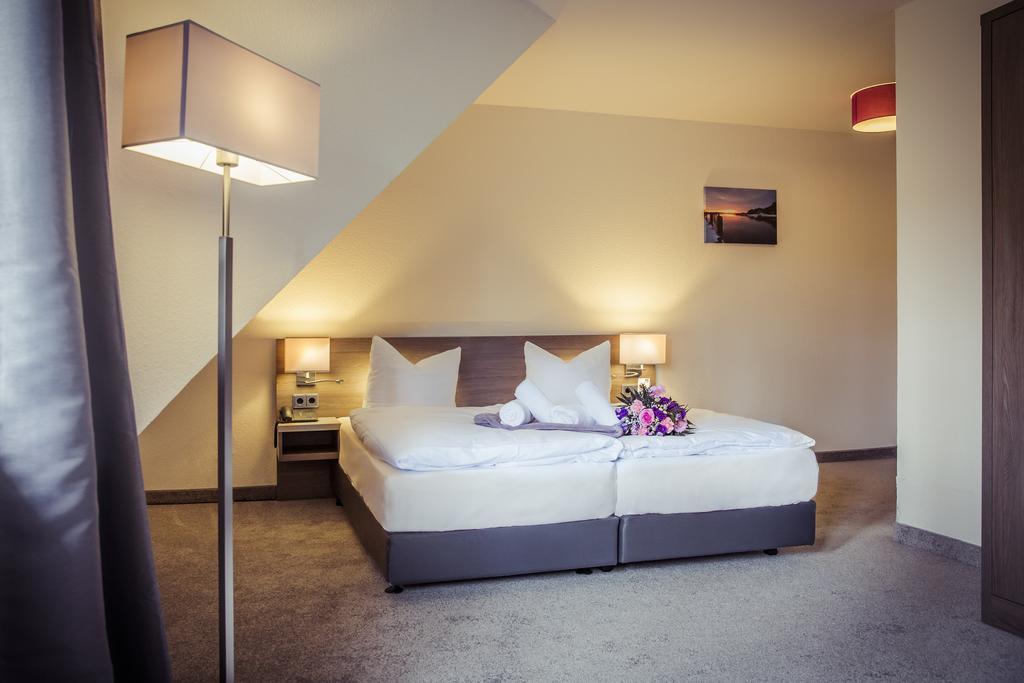 Hotel Am Rugard 베르겐 아우프 뤼겐 외부 사진