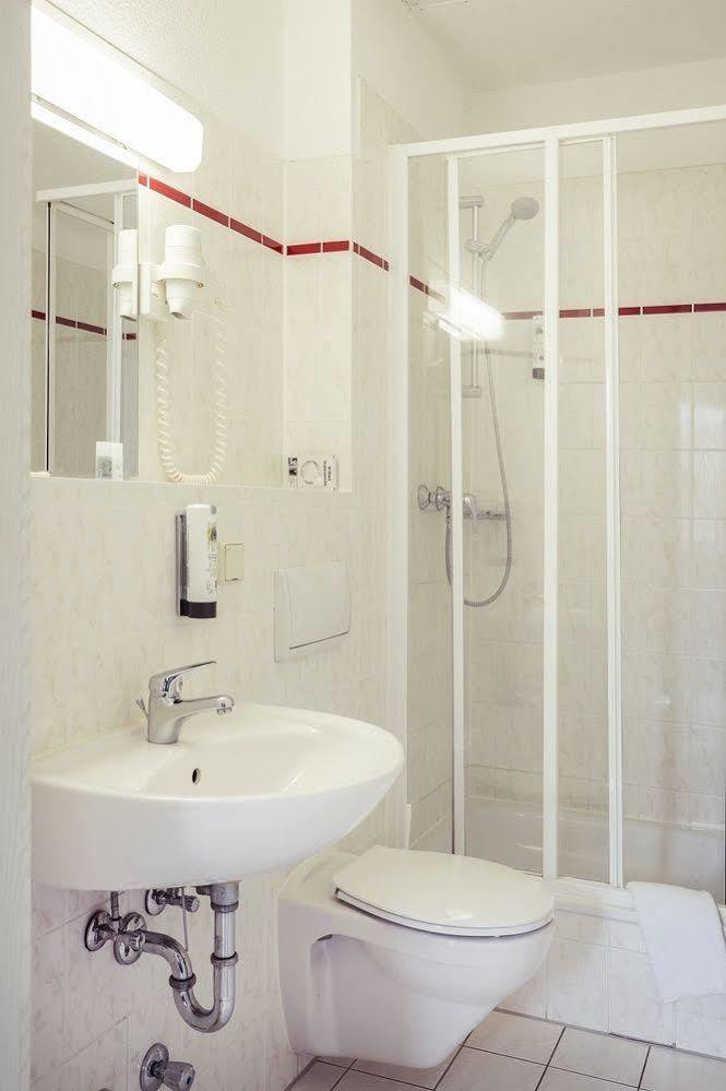 Hotel Am Rugard 베르겐 아우프 뤼겐 외부 사진